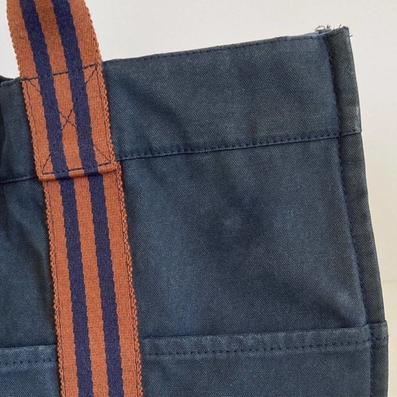 HERMES Distressed Navy Striped
Fourre Tout PM Tote Bag Set of 2 - Picture 10 of 16
